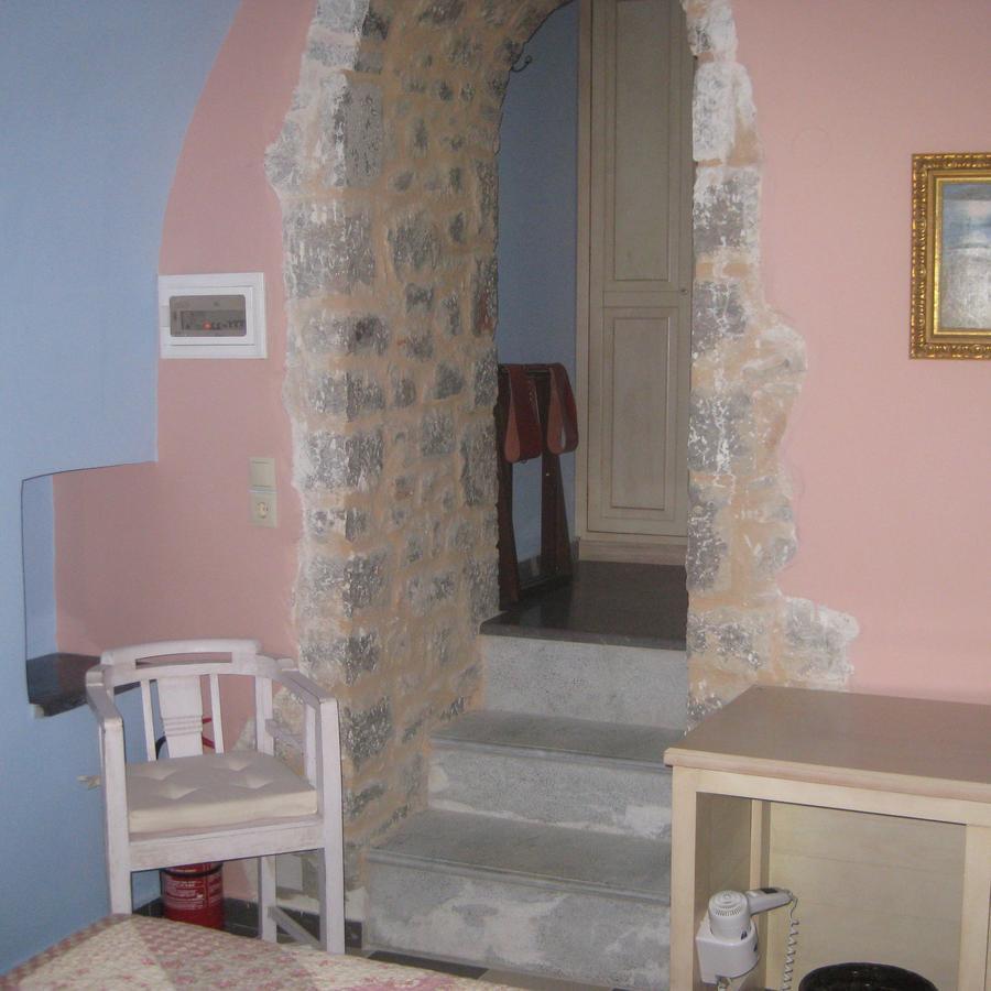 Traditional Hotel Ianthe Vessa Bilik gambar