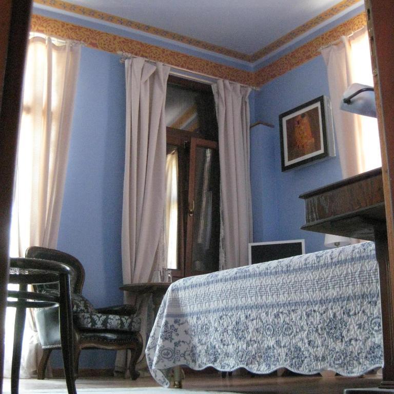 Traditional Hotel Ianthe Vessa Bilik gambar