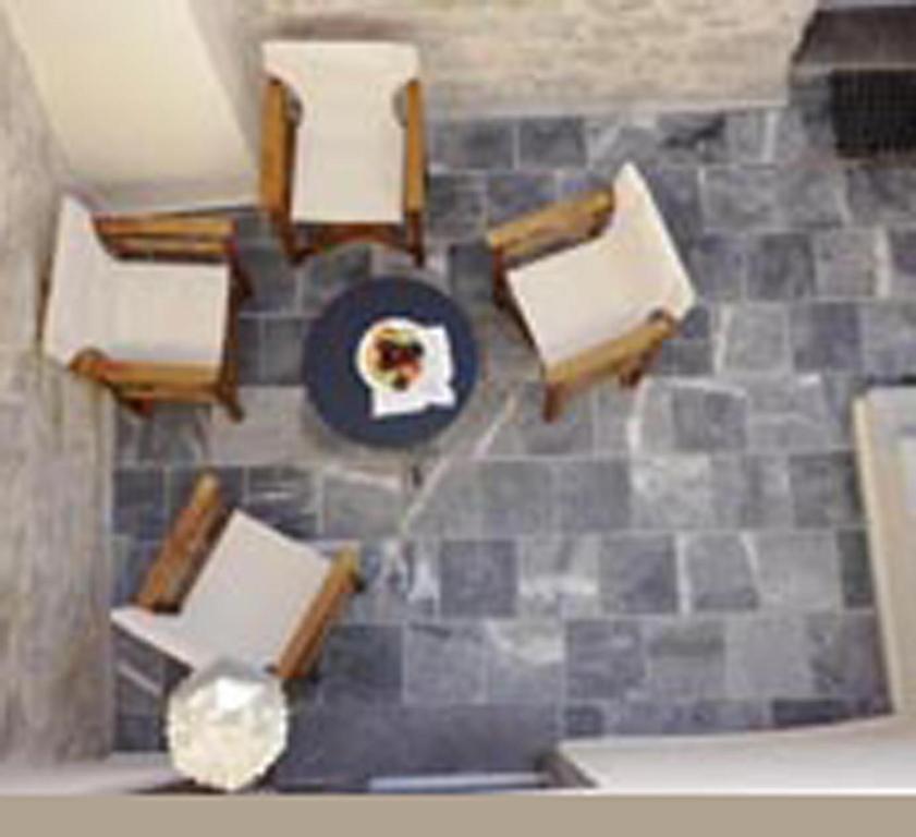 Traditional Hotel Ianthe Vessa Bilik gambar